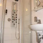 Vesa Hotel 2*