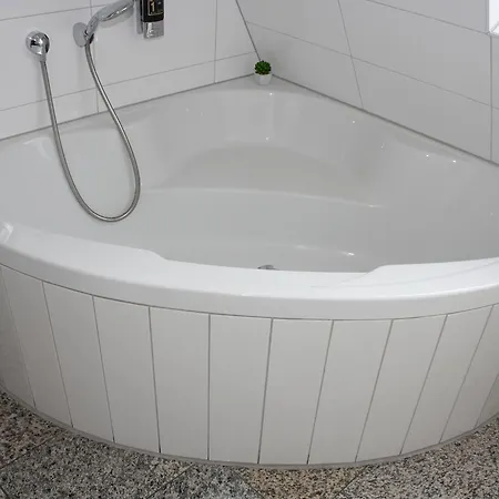 Wettbachplatz Hotel 2*