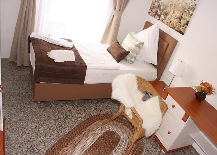 Vesa ホテル ジンデルフィンゲン