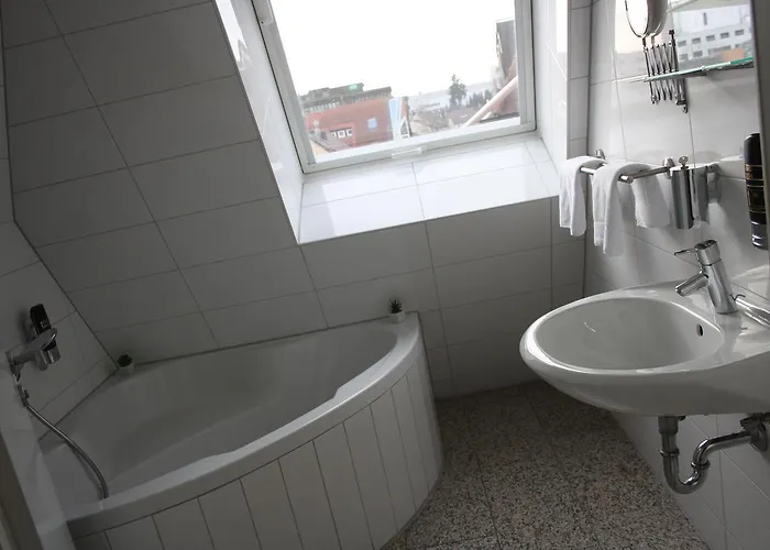 Vesa ジンデルフィンゲン